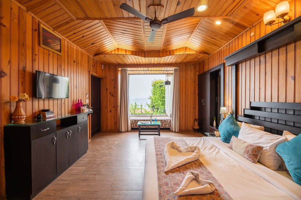 Himalayan Suite at Ojaswi Himalayan Resort Mukteshwar with panoramic Himalayan mountain views